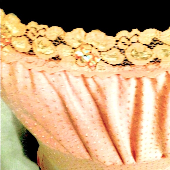 NWOT 💗PINK 💗SPARKLY SEQUINNED CAMISOLE - Picture 2 of 6